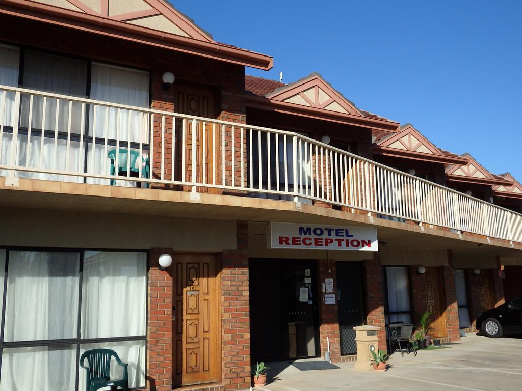 Monte Villa Motor Inn Мельбурн Экстерьер фото