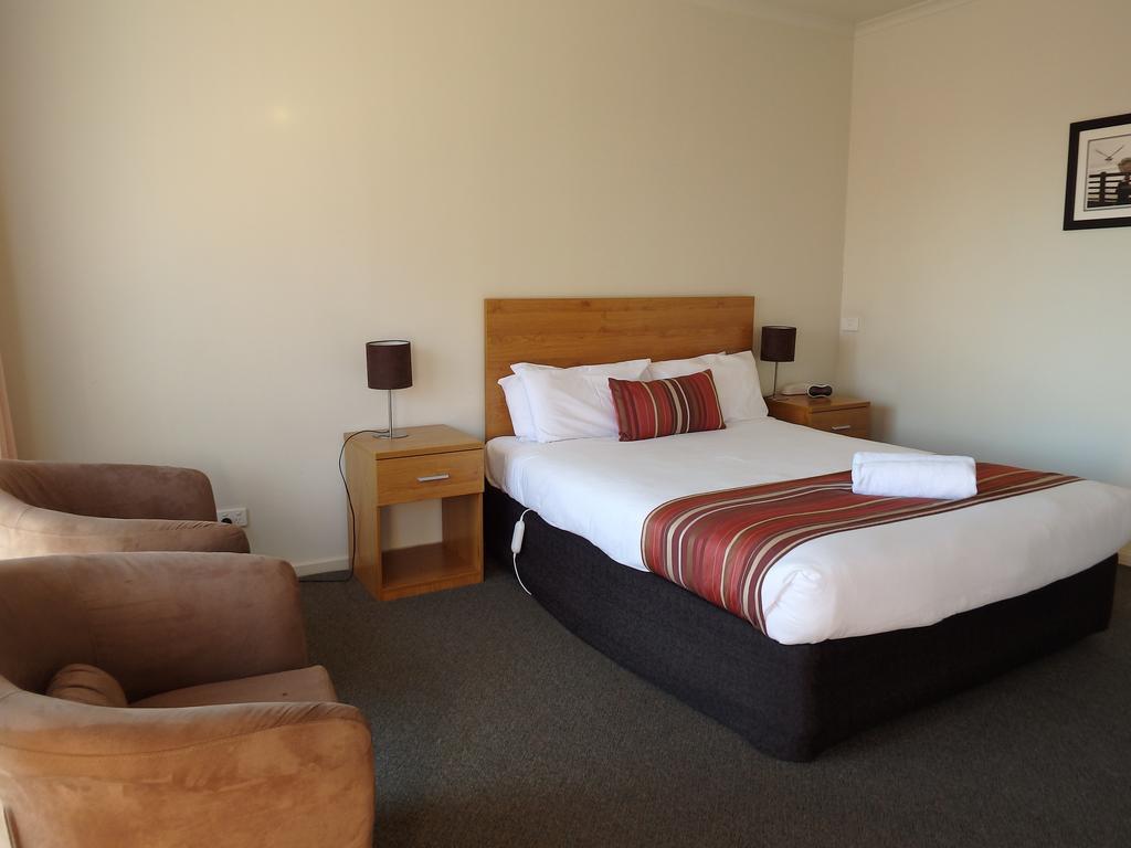 Monte Villa Motor Inn Мельбурн Экстерьер фото