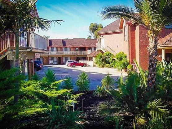Monte Villa Motor Inn Мельбурн Экстерьер фото